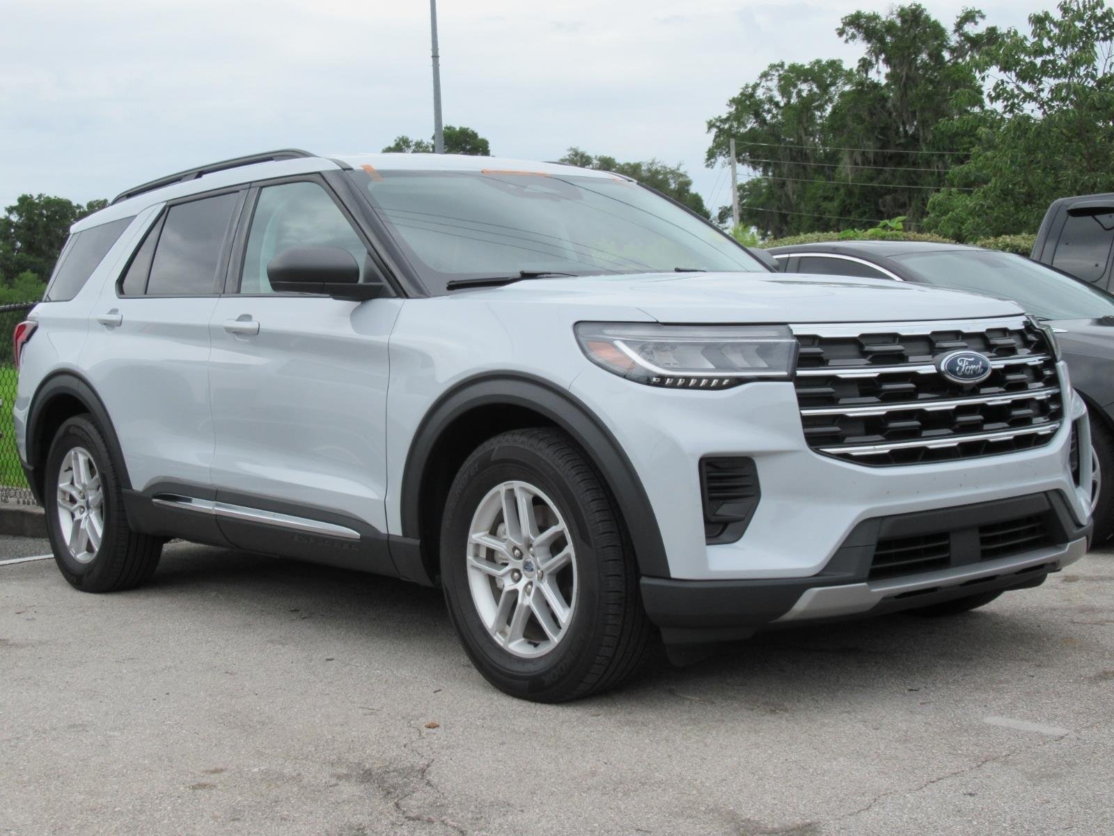 2025 Ford Explorer Active RWD (PL535)'s photo