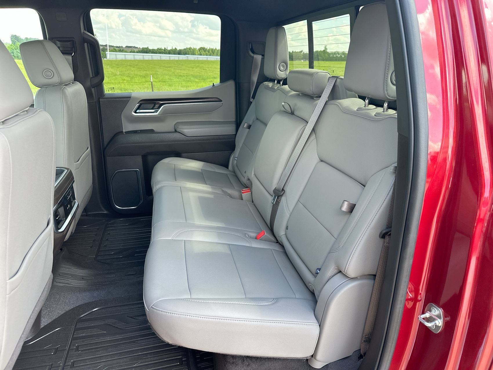 Used 2024 Volcanic Red GMC SLT image 22
