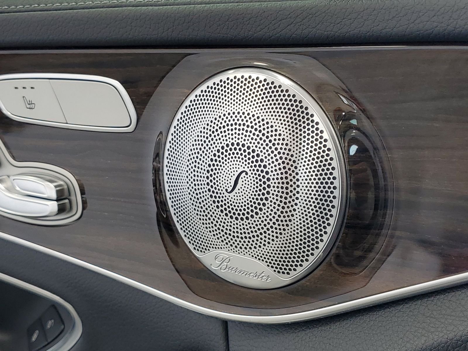 Used 2015 Silver Mercedes-Benz C 400 image 9
