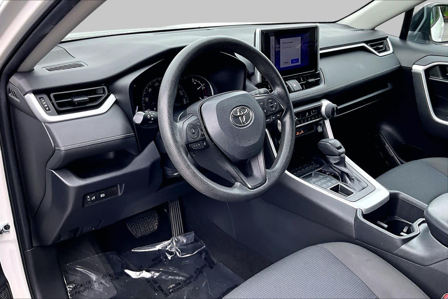 Used 2023 Ice Cap Toyota LE image 17
