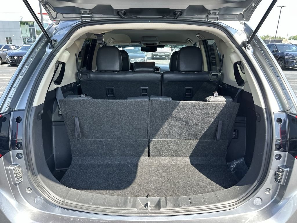 Used 2020 Gray Mitsubishi  image 28