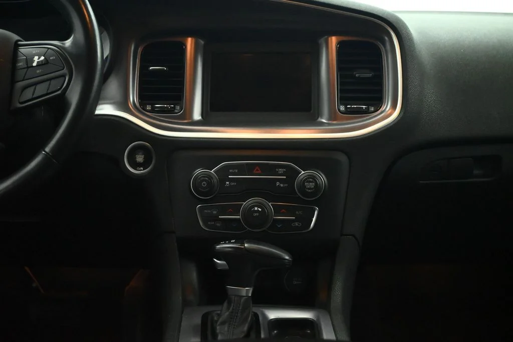 Used 2021 Black Dodge SXT image 37