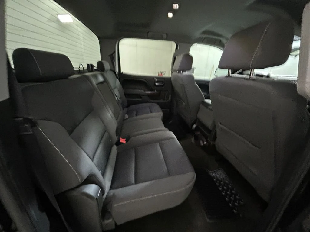 Used 2016 Black GMC SLE image 17