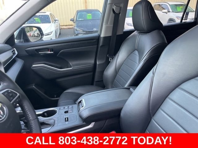Used 2023 Gray Toyota XLE image 10