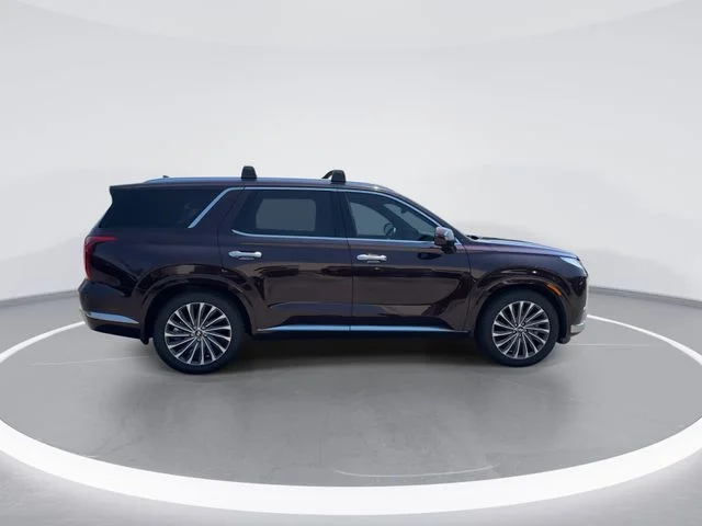 Used 2023 Red Hyundai Calligraphy image 8