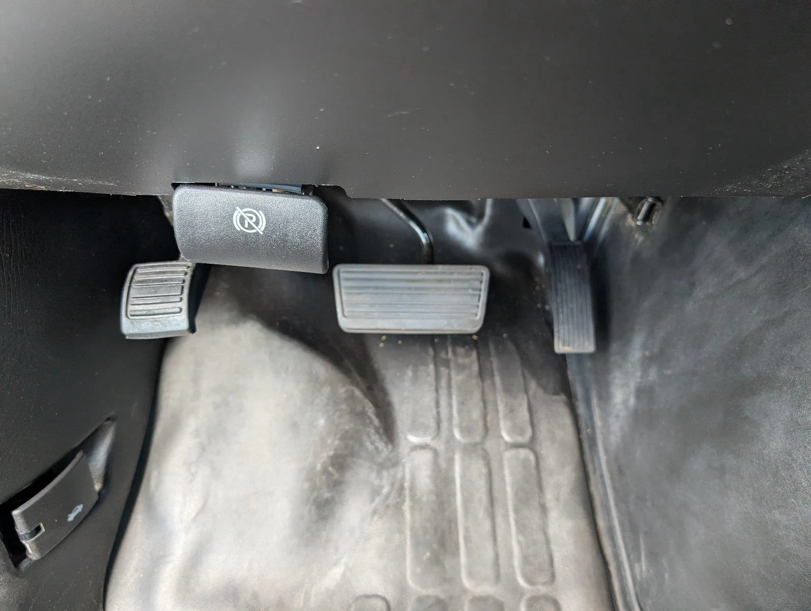 Used 2025 Summit White Chevrolet WT image 26