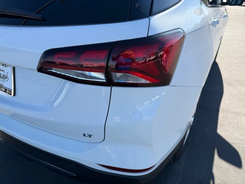 Used 2024 Summit White Chevrolet LT image 23