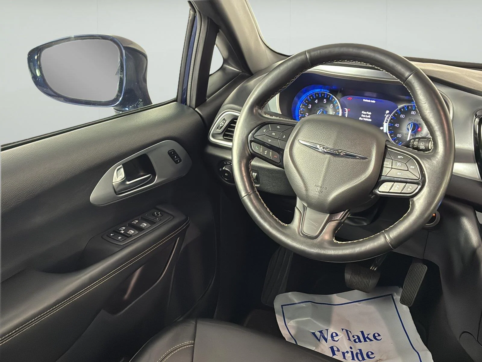 Used 2020 Jazz Blue Pearlcoat Chrysler Touring L Plus image 15
