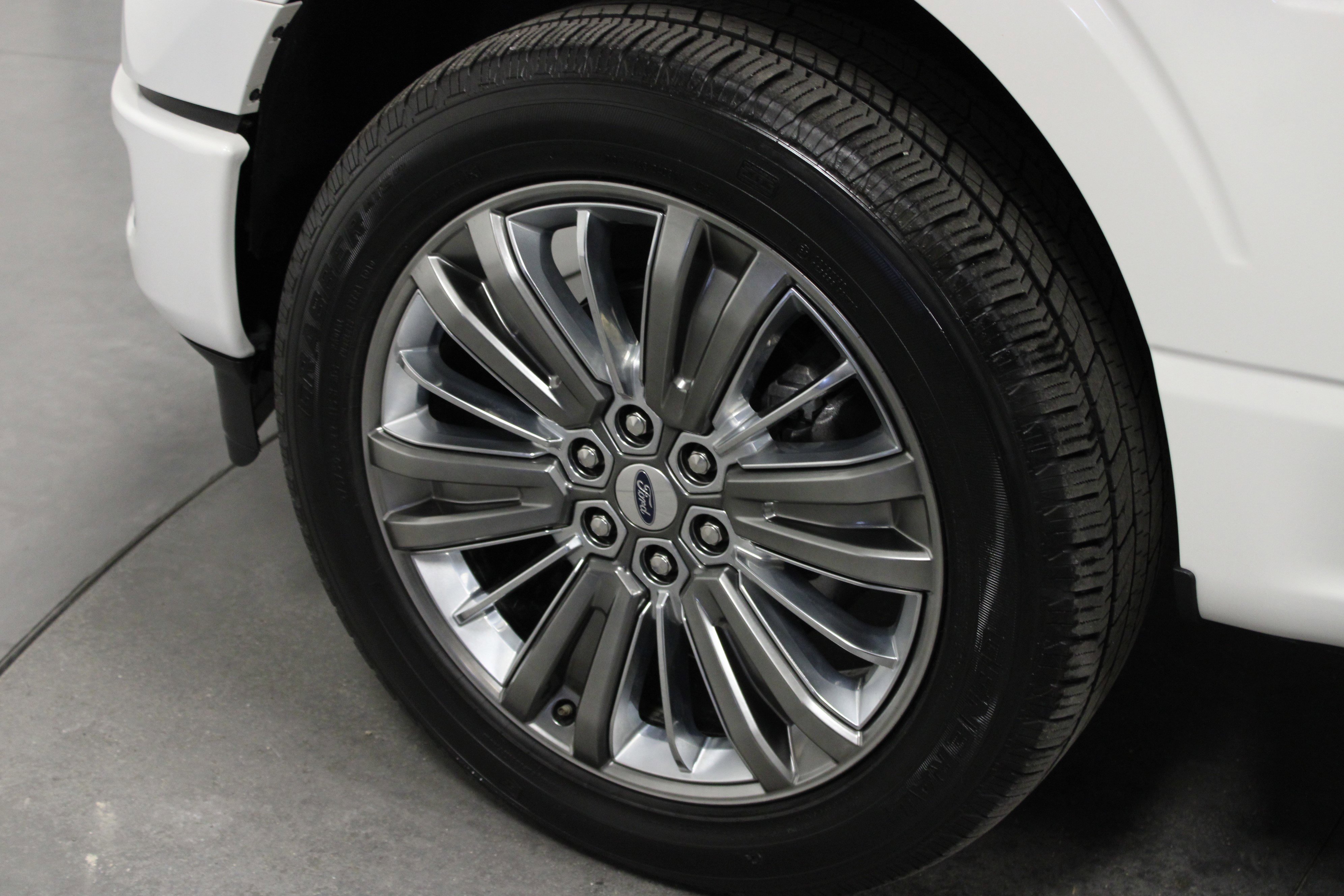 Used 2024 Star White Metallic Tri-Coat Ford Platinum image 10