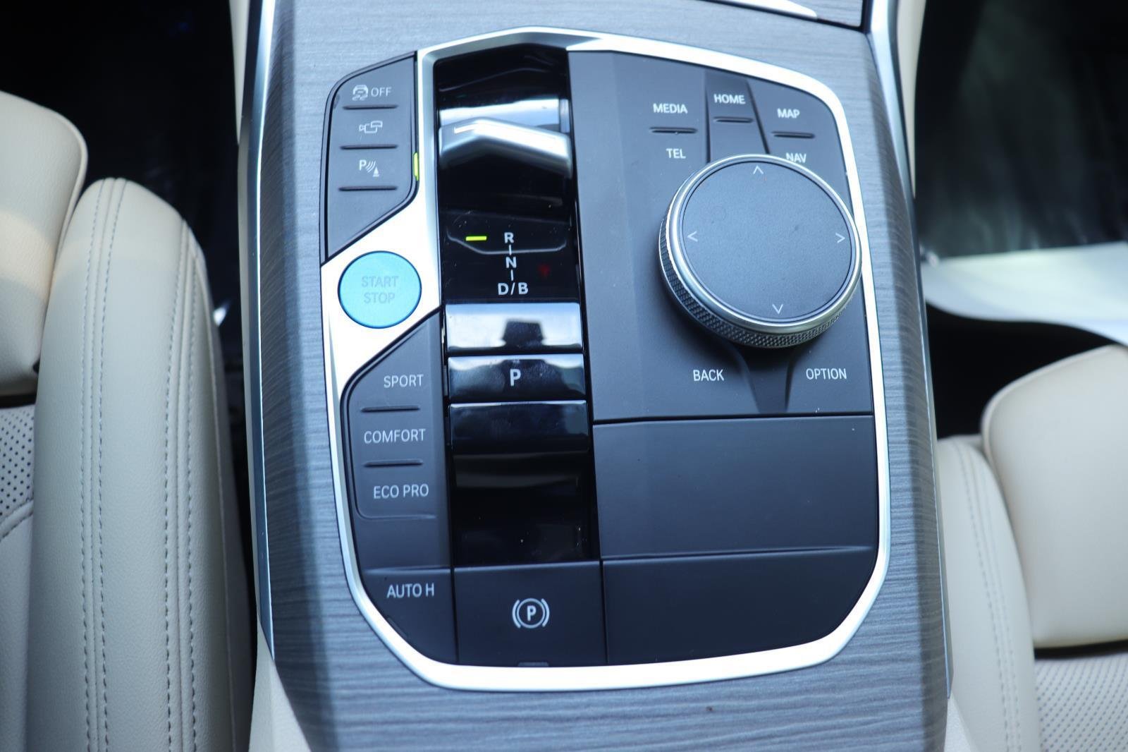 Used 2025 Black Sapphire Metallic BMW eDrive40 image 41