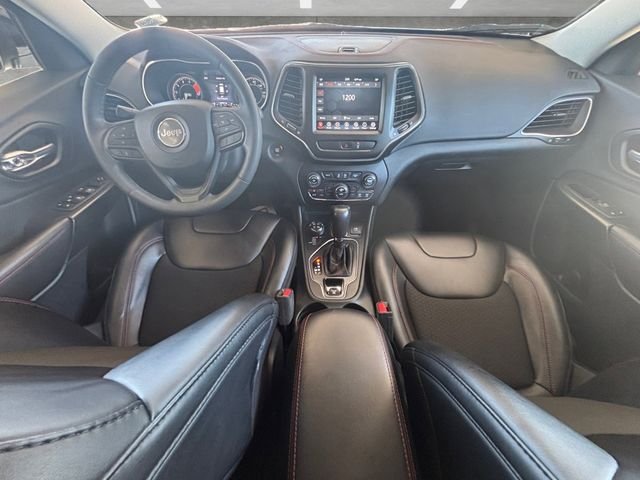Used 2022 White Jeep Trailhawk image 21
