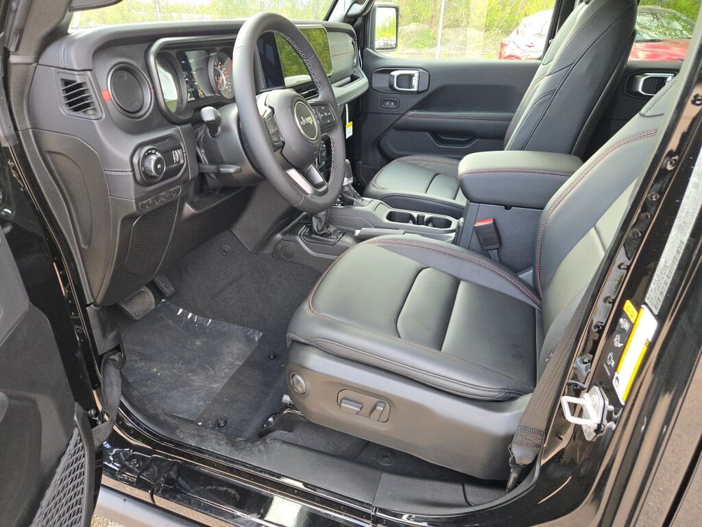 New 2026 Black Clear-Coat Exterior Paint Jeep Rubicon image 20