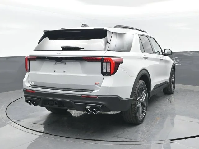 New 2027 Avalanche Gray Ford ST image 22