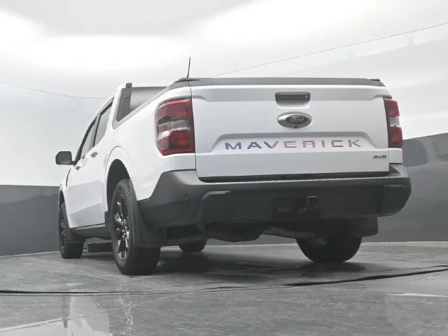 Certified Used 2024 Oxford White Ford Lariat image 60