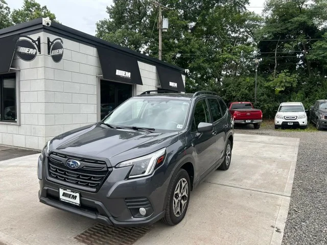 2022 Subaru Forester Premium Sport Utility 4D