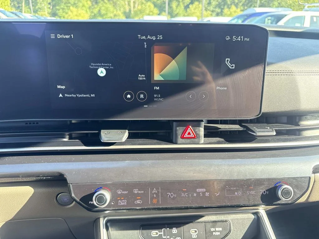 Used 2025 Gray Kia LXS image 19