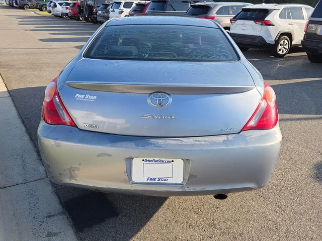 Used 2005 Blue Toyota SLE image 10