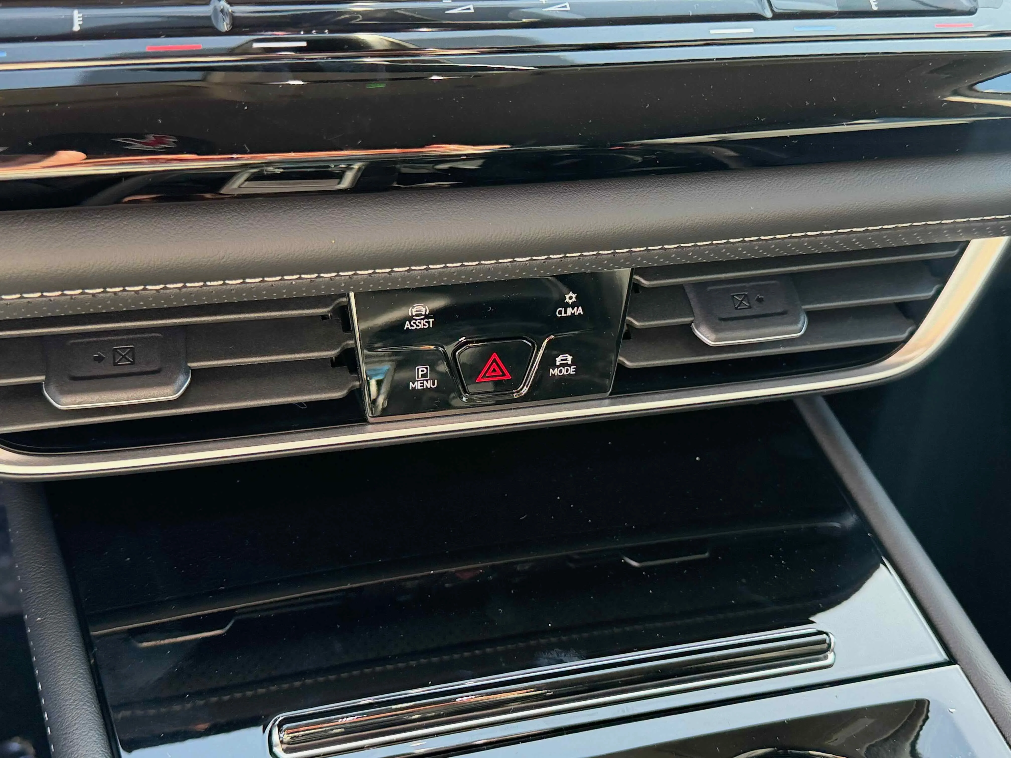 New 2026 Opal Volkswagen 2.0T SE w/Technology image 24