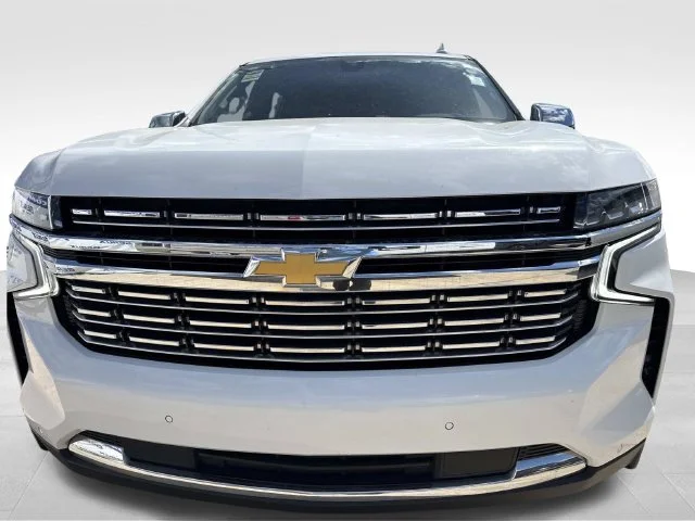 Used 2022 White Chevrolet Premier image 3