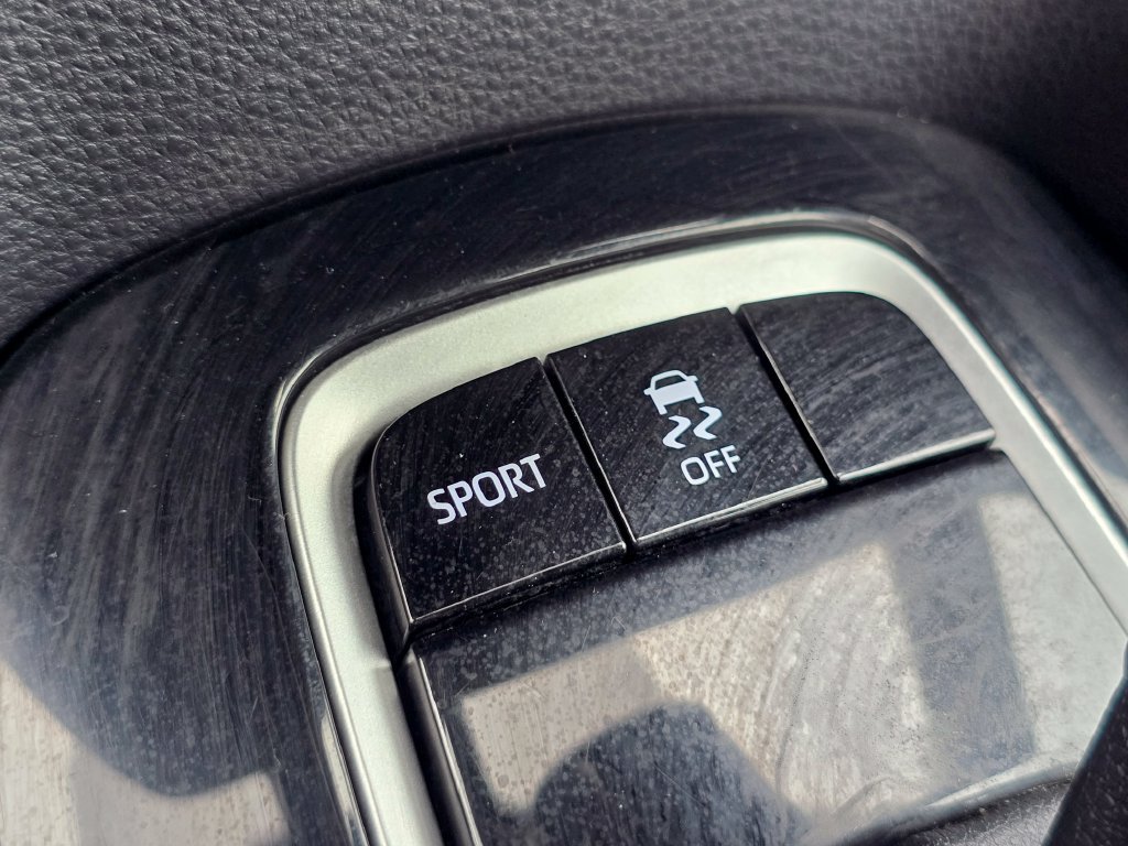 Certified Used 2022  Toyota XSE image 9