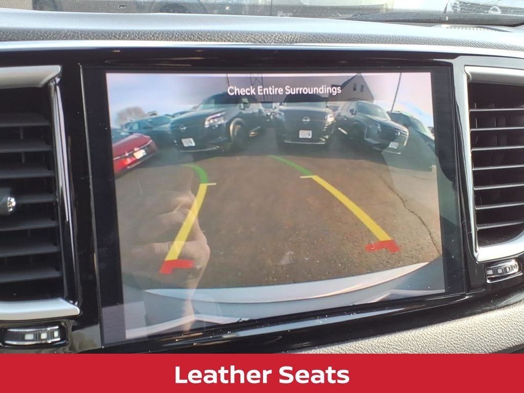 Used 2024 Silver Mist Clearcoat Chrysler Touring L w/heated leather seats image 10