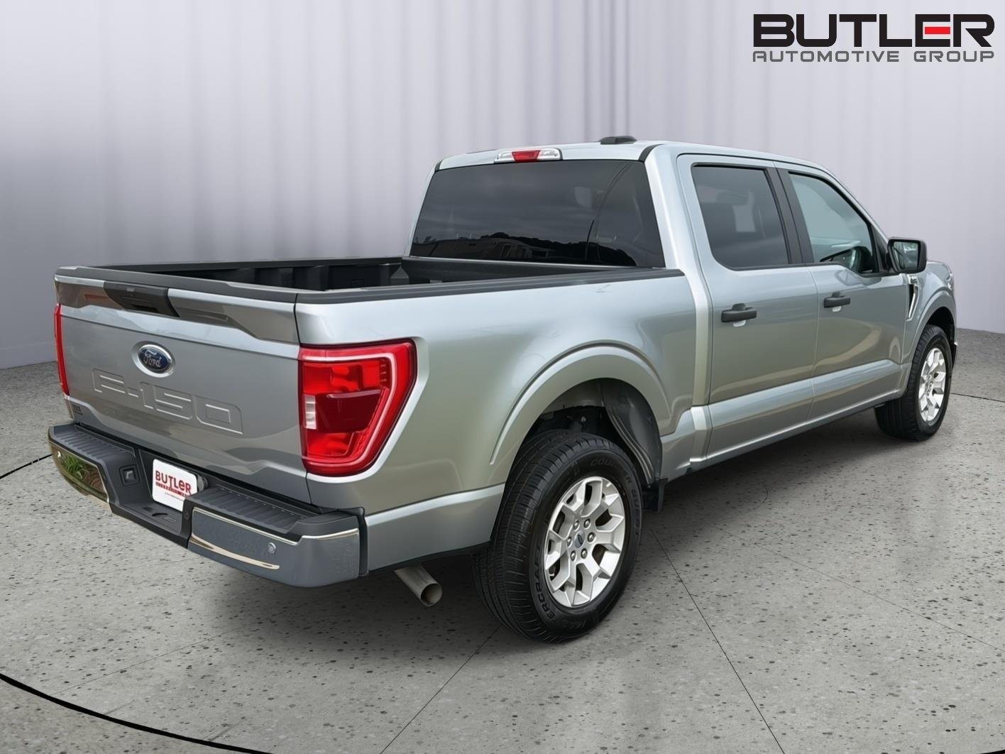 Used 2023 Iconic Silver Ford XLT image 6