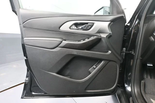 Used 2023 Black Chevrolet LT image 18