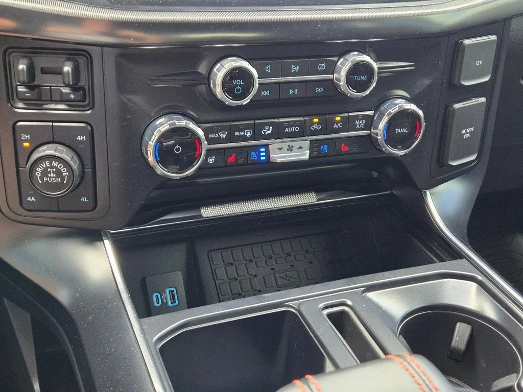 2024 Ford F-150 Raptor - Photo 30