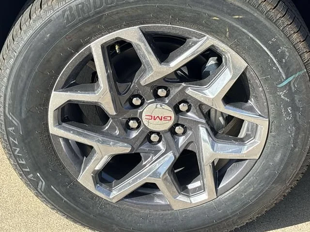 2026 GMC Sierra 1500 SLT - Photo 10