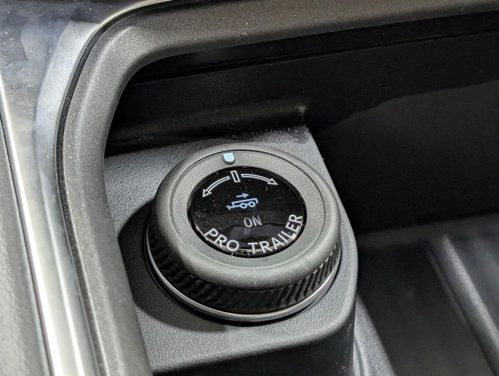New 2027 Nocturnal Blue Metallic Ford Active image 10