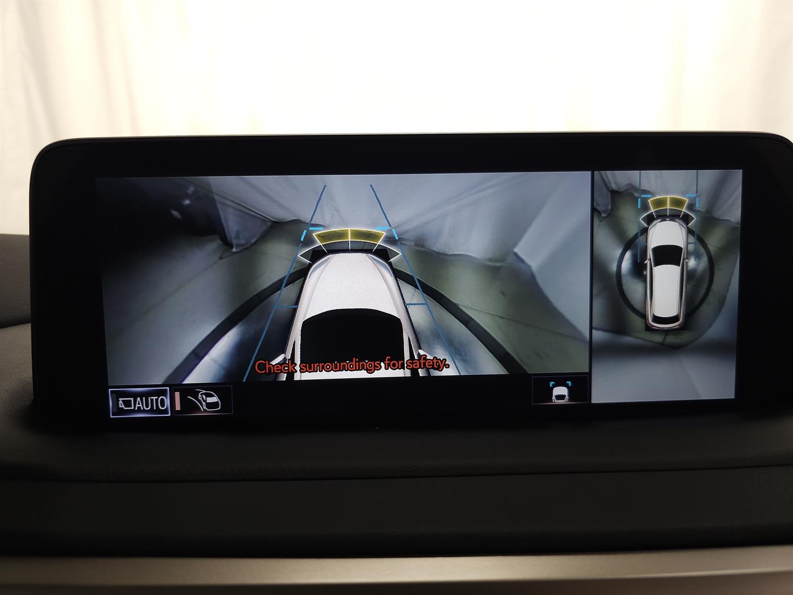 Certified Used 2020 White Lexus  image 26