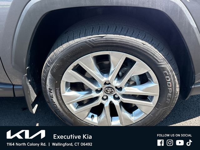 Used 2023 Gray Toyota XLE Premium image 7