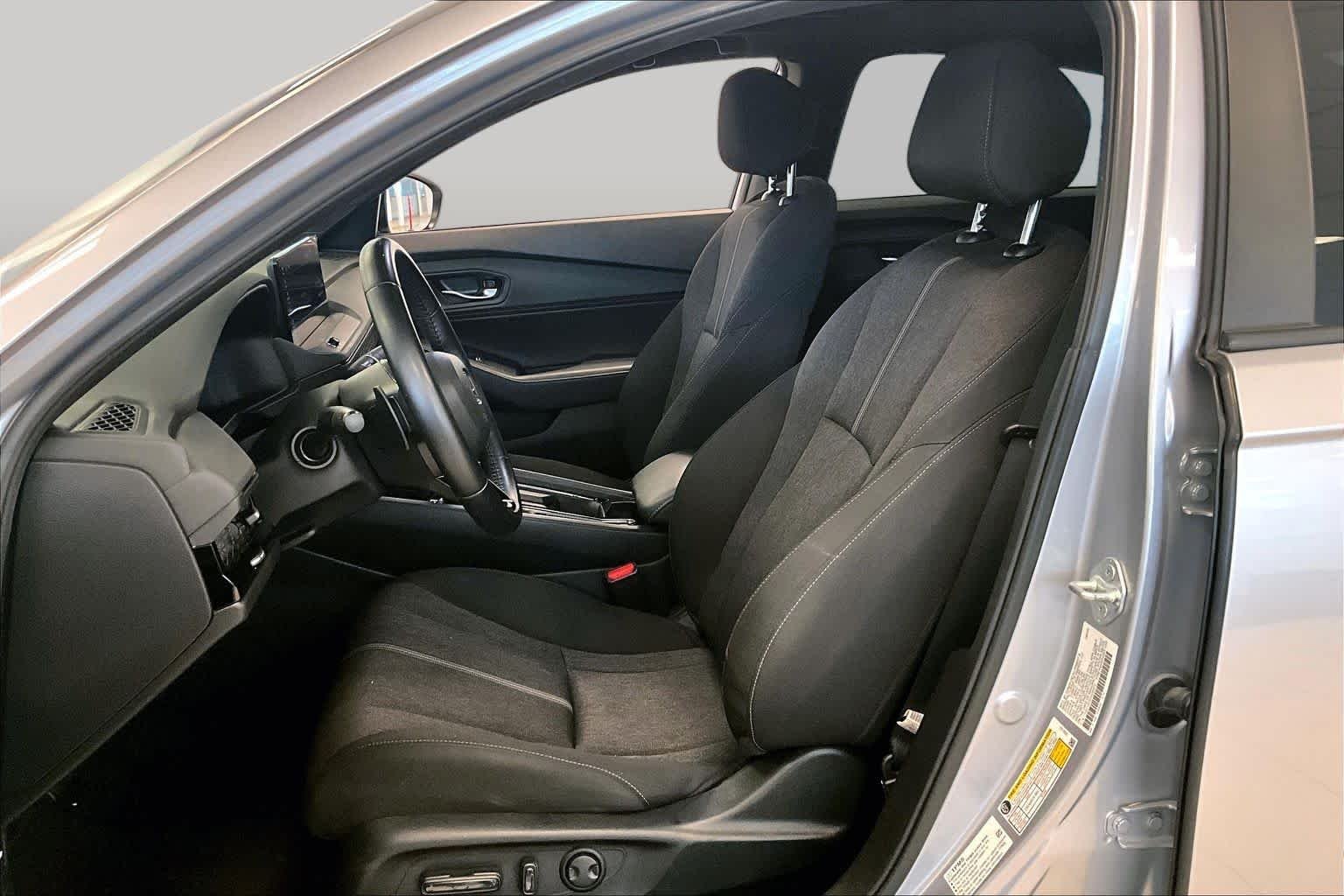 Used 2023 Lunar Silver Metallic Honda Sport image 7