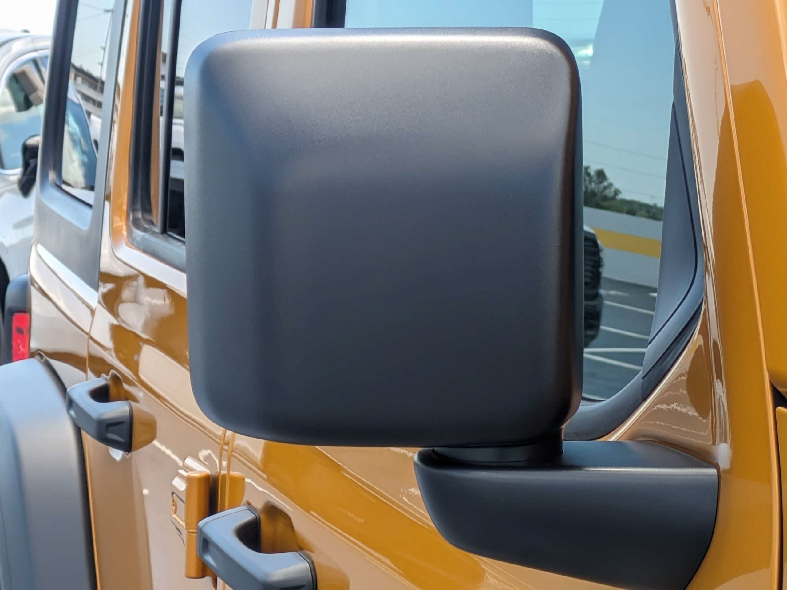 New 2026 Goldilocks Exterior Paint Jeep Sport S image 11