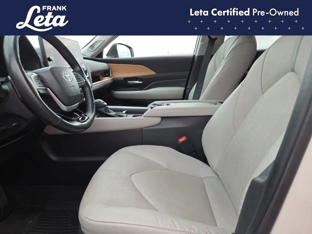 Used 2024 White Toyota Platinum image 13