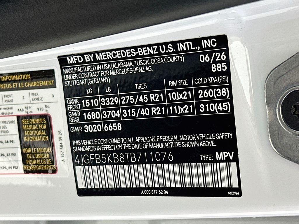 New 2026 MANUFAKTUR Moonlight White Metallic Mercedes-Benz GLE 450 image 34