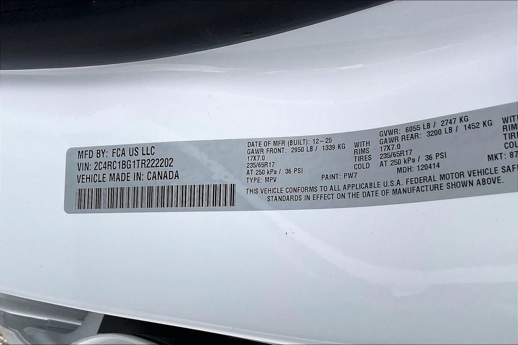 New 2026 Chrysler Pacifica Select 4D Passenger Van