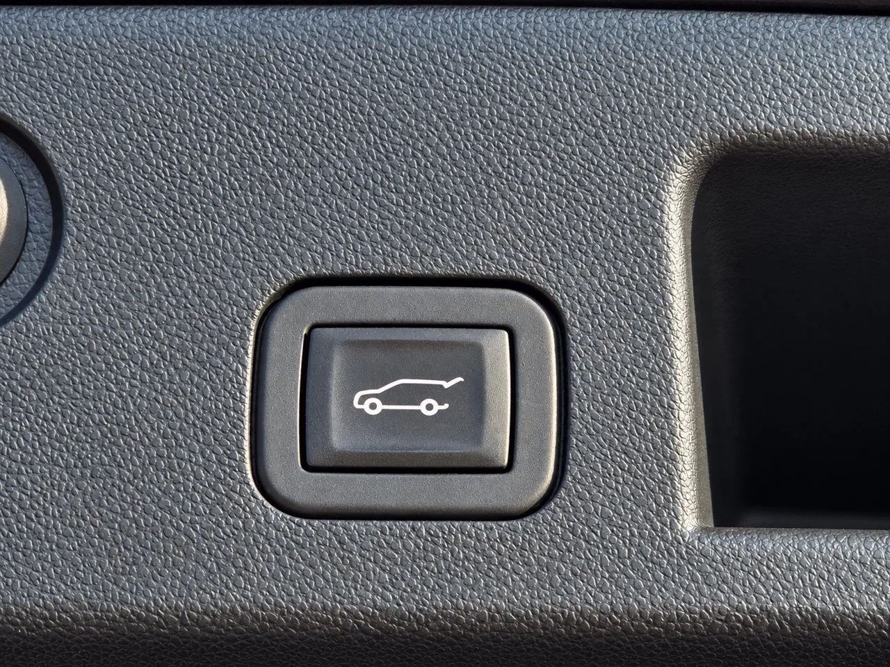 Used 2026 Mosaic Black Chevrolet LT image 27