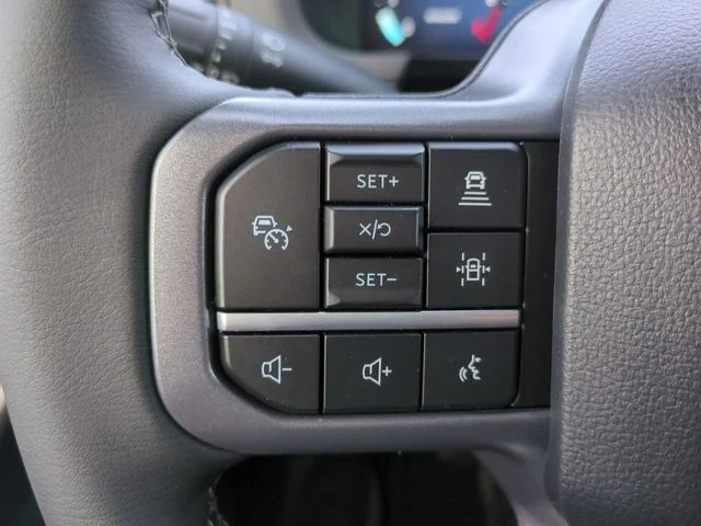 New 2026 Oxford White Ford XLT image 25