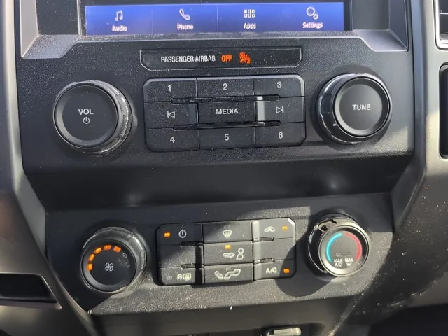 Used 2020 Black Metallic Ford XLT image 14