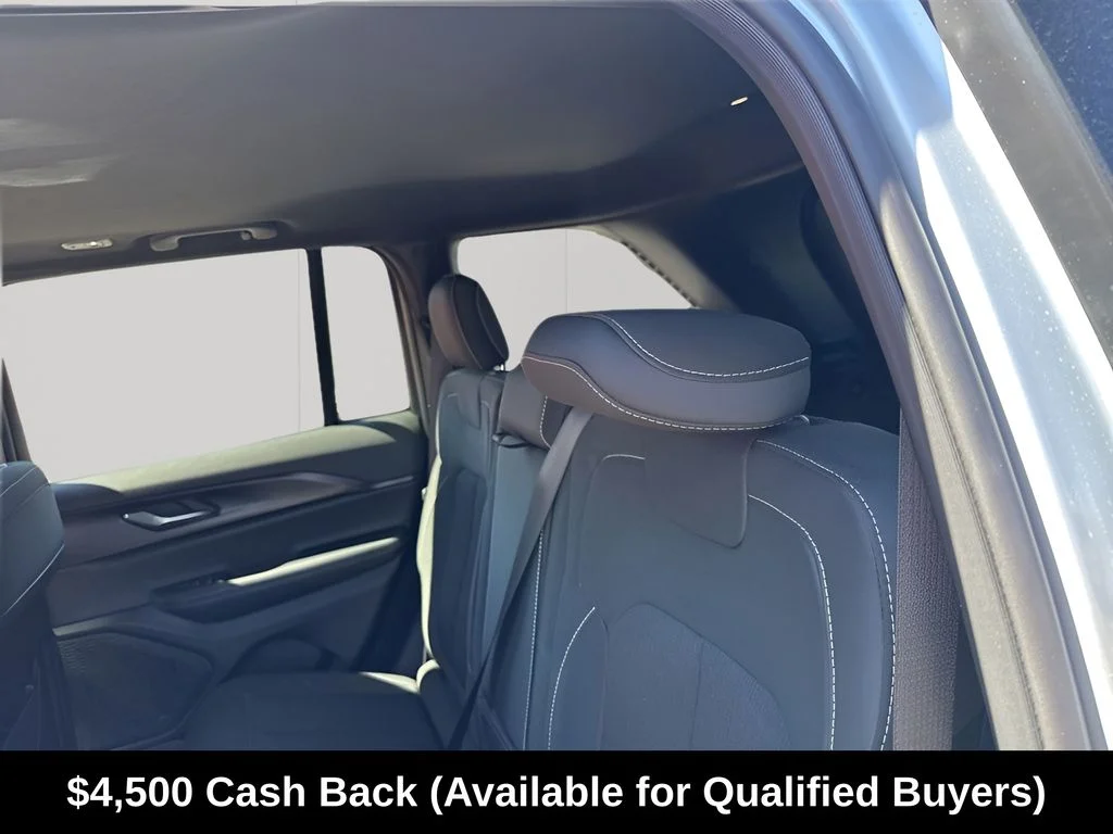 New 2026 Silver Zynith Exterior Paint Jeep Laredo X image 21