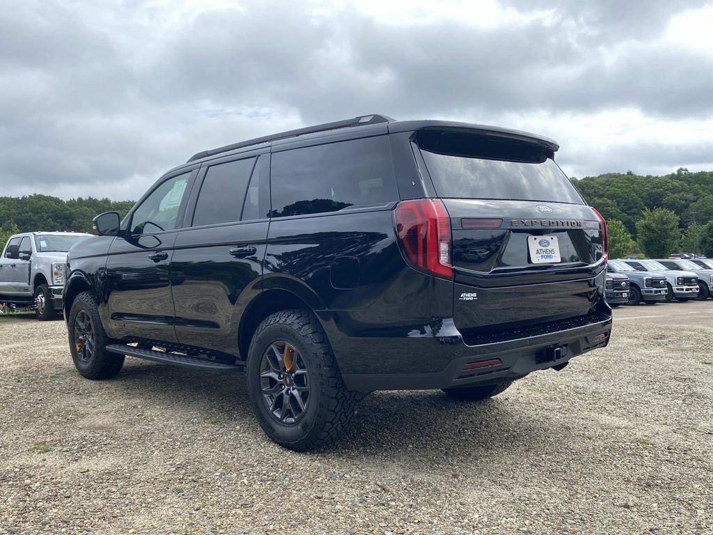 New 2026 Agate Black Metallic Ford Tremor® image 4