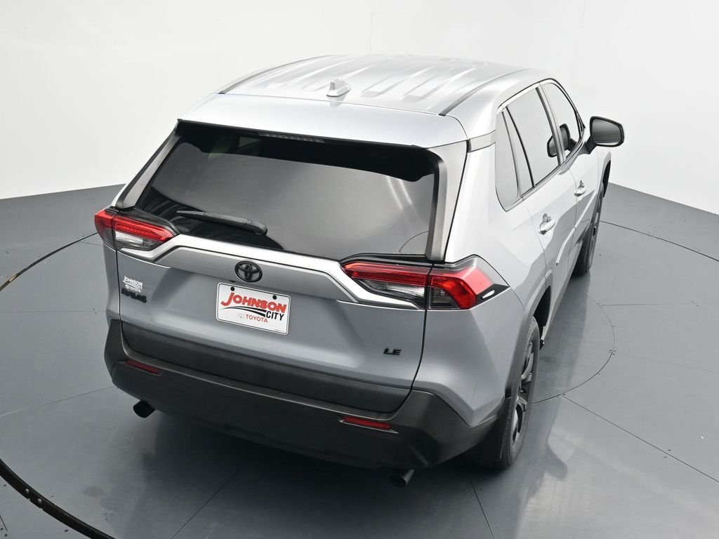 Used 2022 Silver Toyota LE image 33