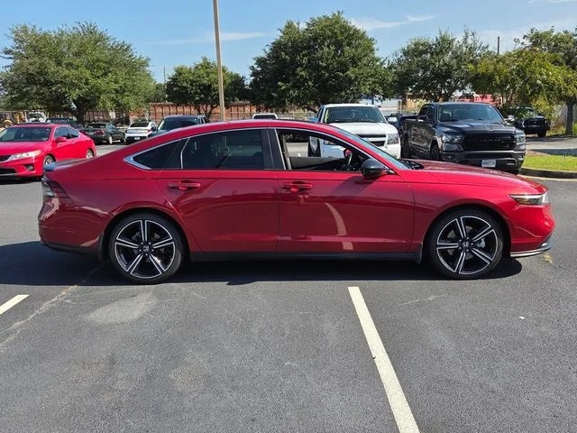 Used 2023  Honda Sport image 14