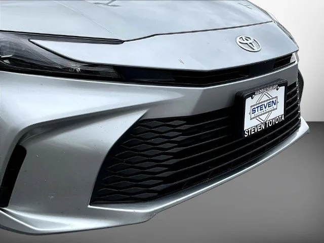 Used 2025 Silver Toyota LE image 37