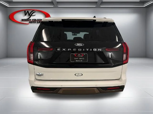 New 2027 Star White Metallic Tri-Coat Ford King Ranch® image 29