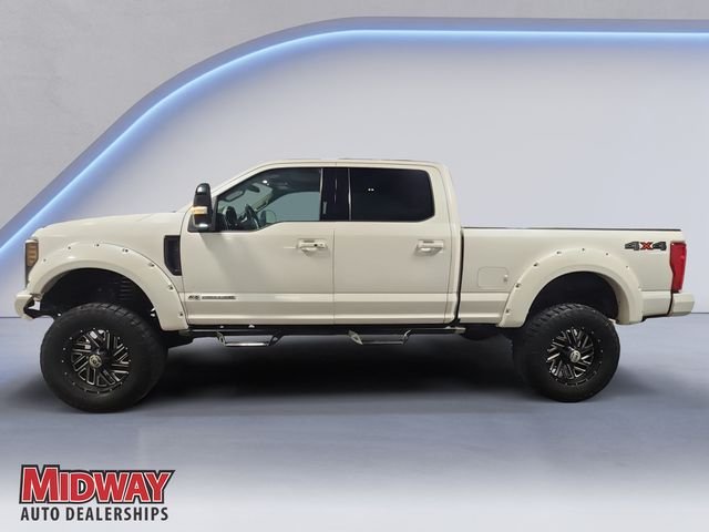 Used 2019 White Ford Lariat image 2