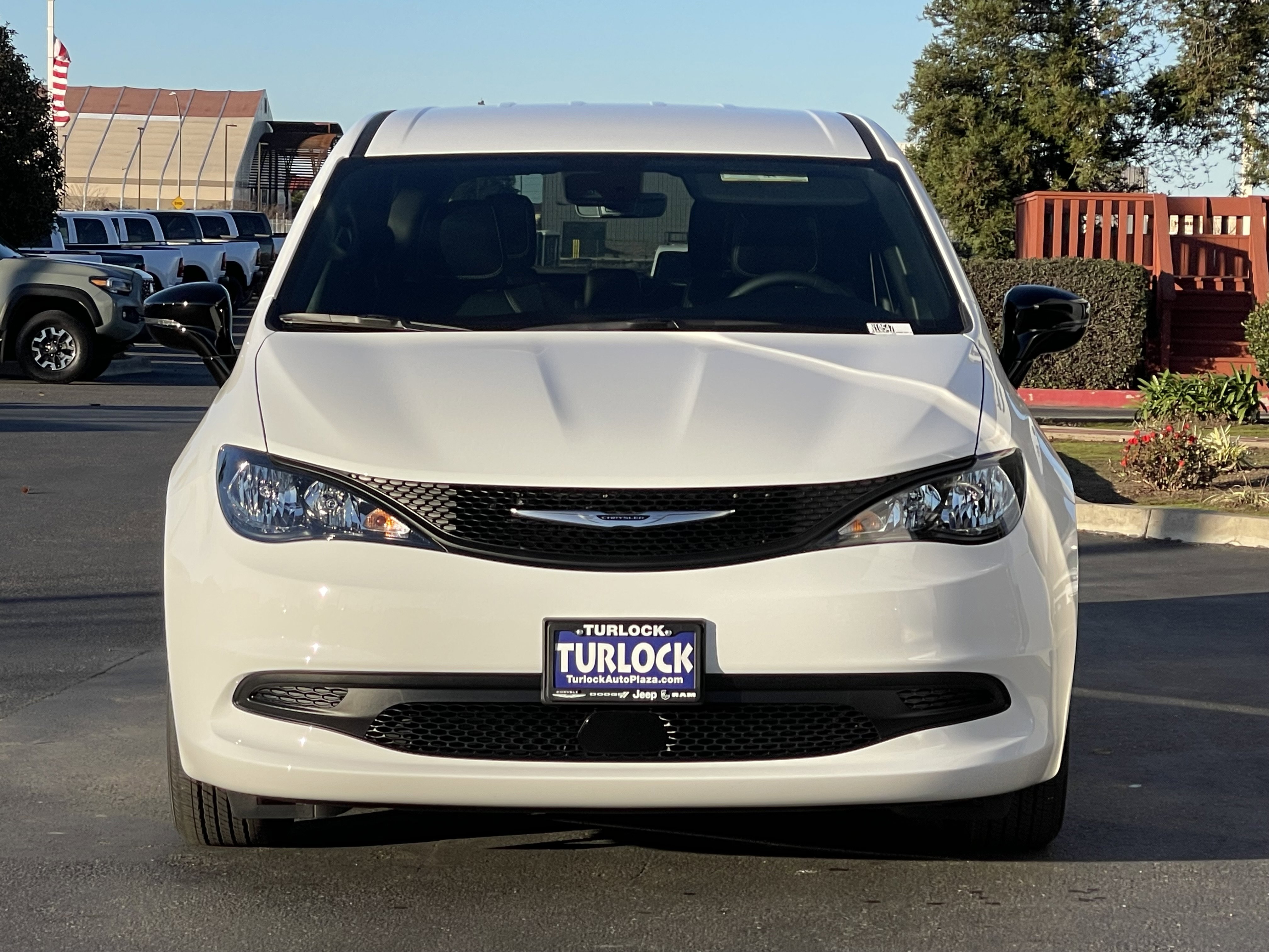 View vehicle photo 6