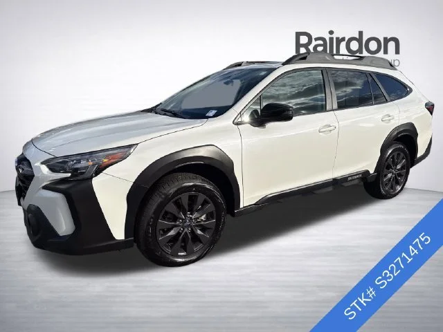 Used 2025 Crystal White Pearl Subaru Onyx Edition image 3