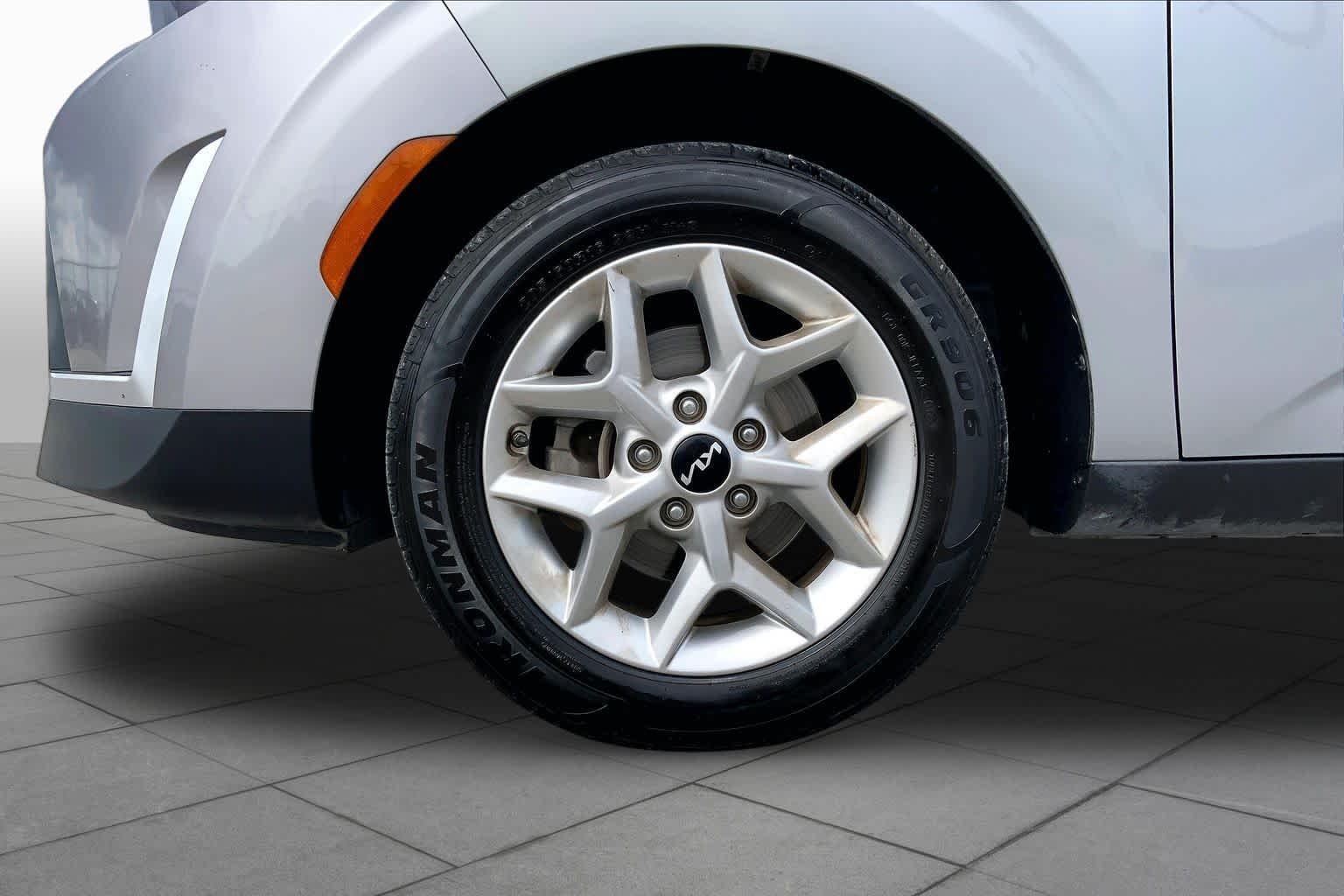 Used 2023 Steel Gray Kia LX image 11